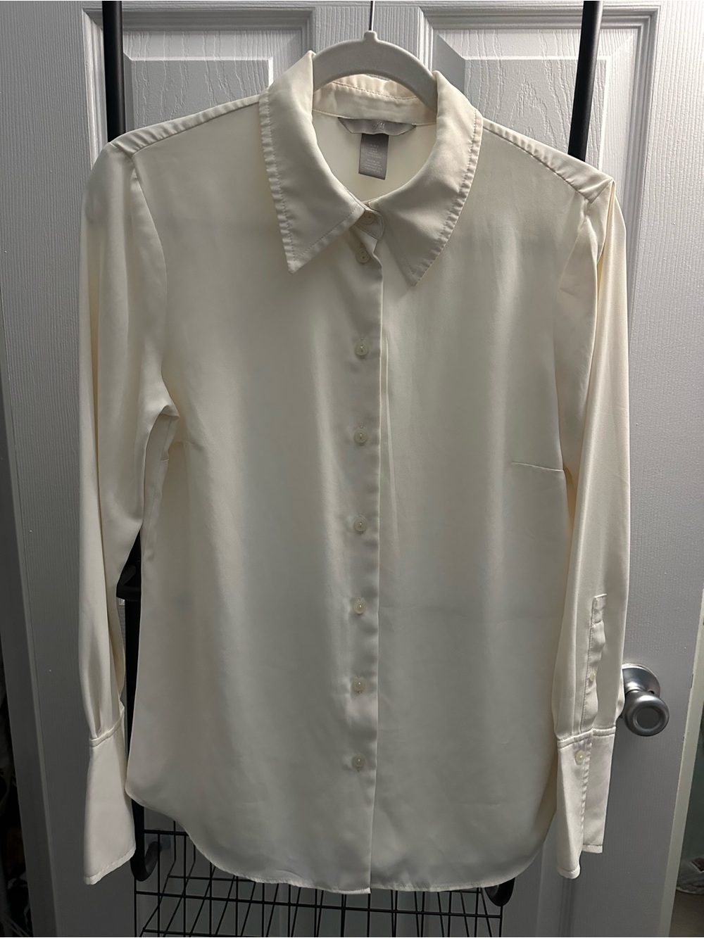 H&M Cream Satin Button-Front Blouse